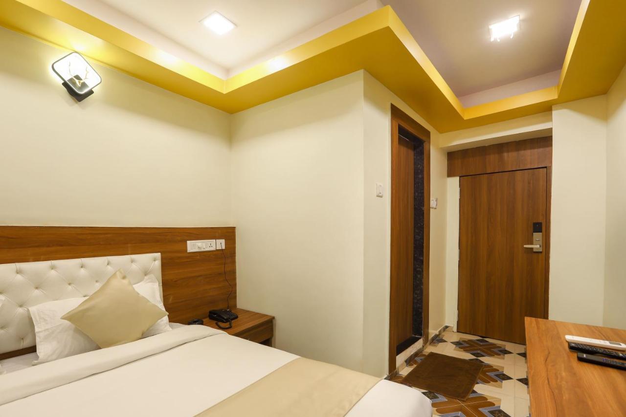 Hotel Jodiya - Near Cst มุมไบ ภายนอก รูปภาพ