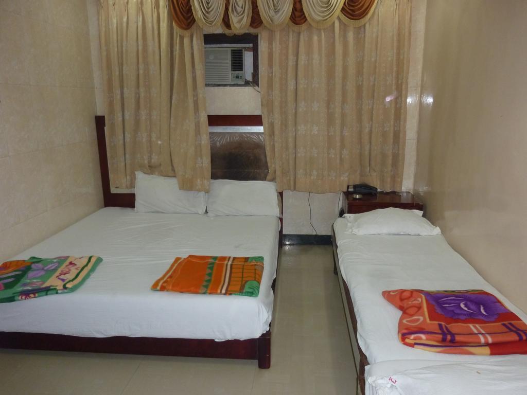 Hotel Jodiya - Near Cst มุมไบ ภายนอก รูปภาพ