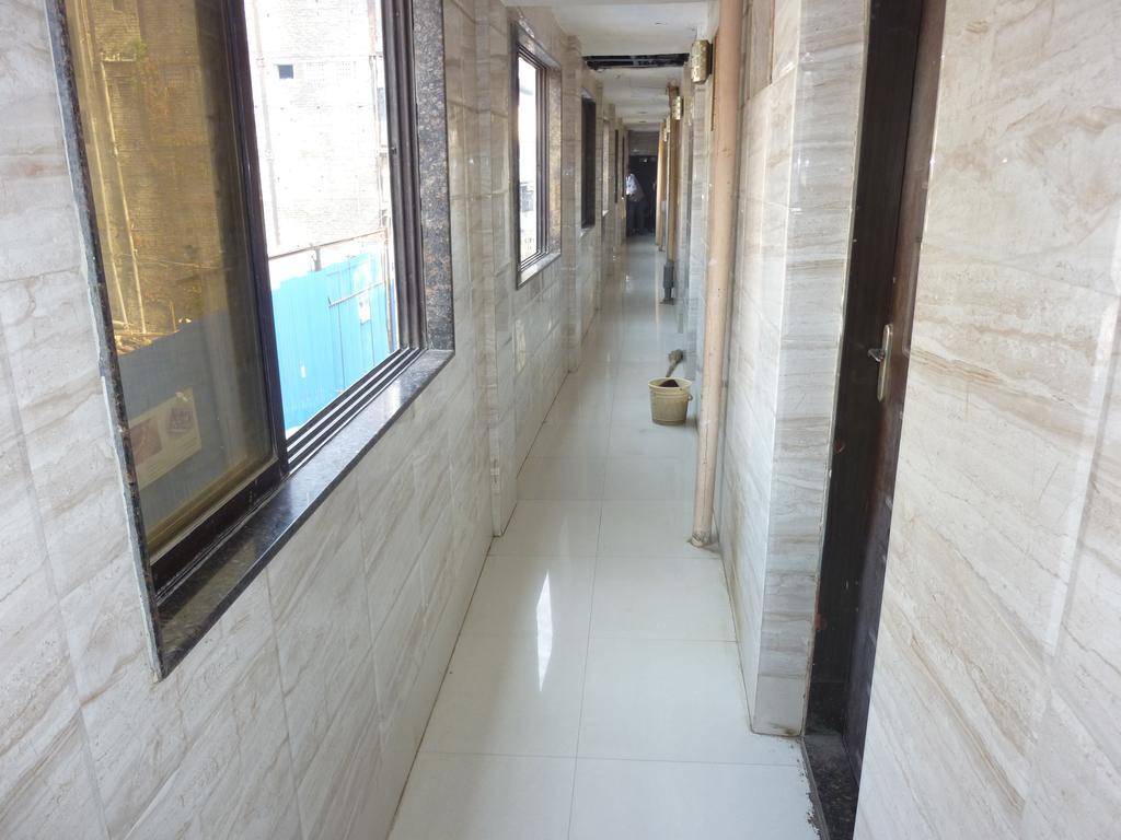 Hotel Jodiya - Near Cst มุมไบ ภายนอก รูปภาพ