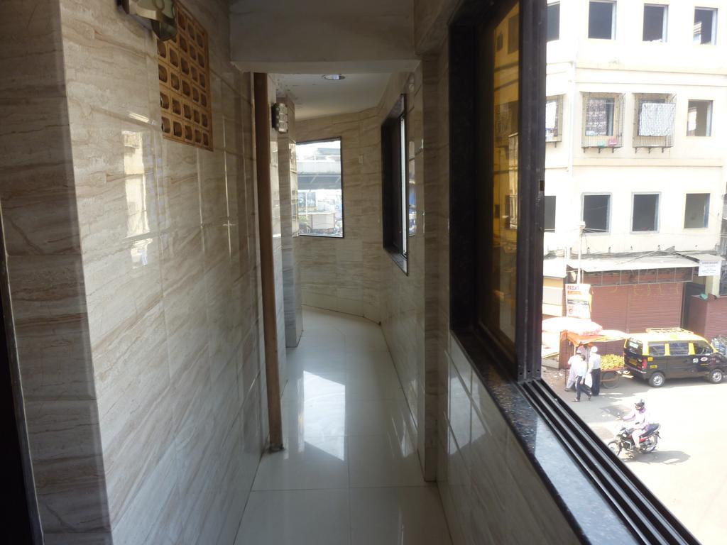 Hotel Jodiya - Near Cst มุมไบ ภายนอก รูปภาพ
