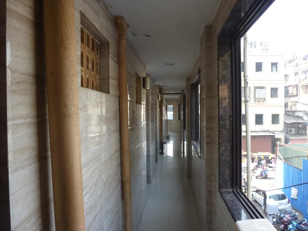 Hotel Jodiya - Near Cst มุมไบ ภายนอก รูปภาพ