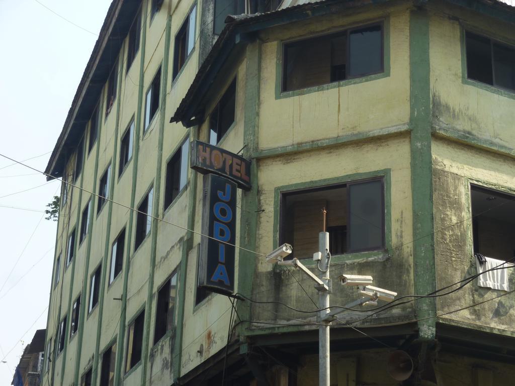 Hotel Jodiya - Near Cst มุมไบ ภายนอก รูปภาพ